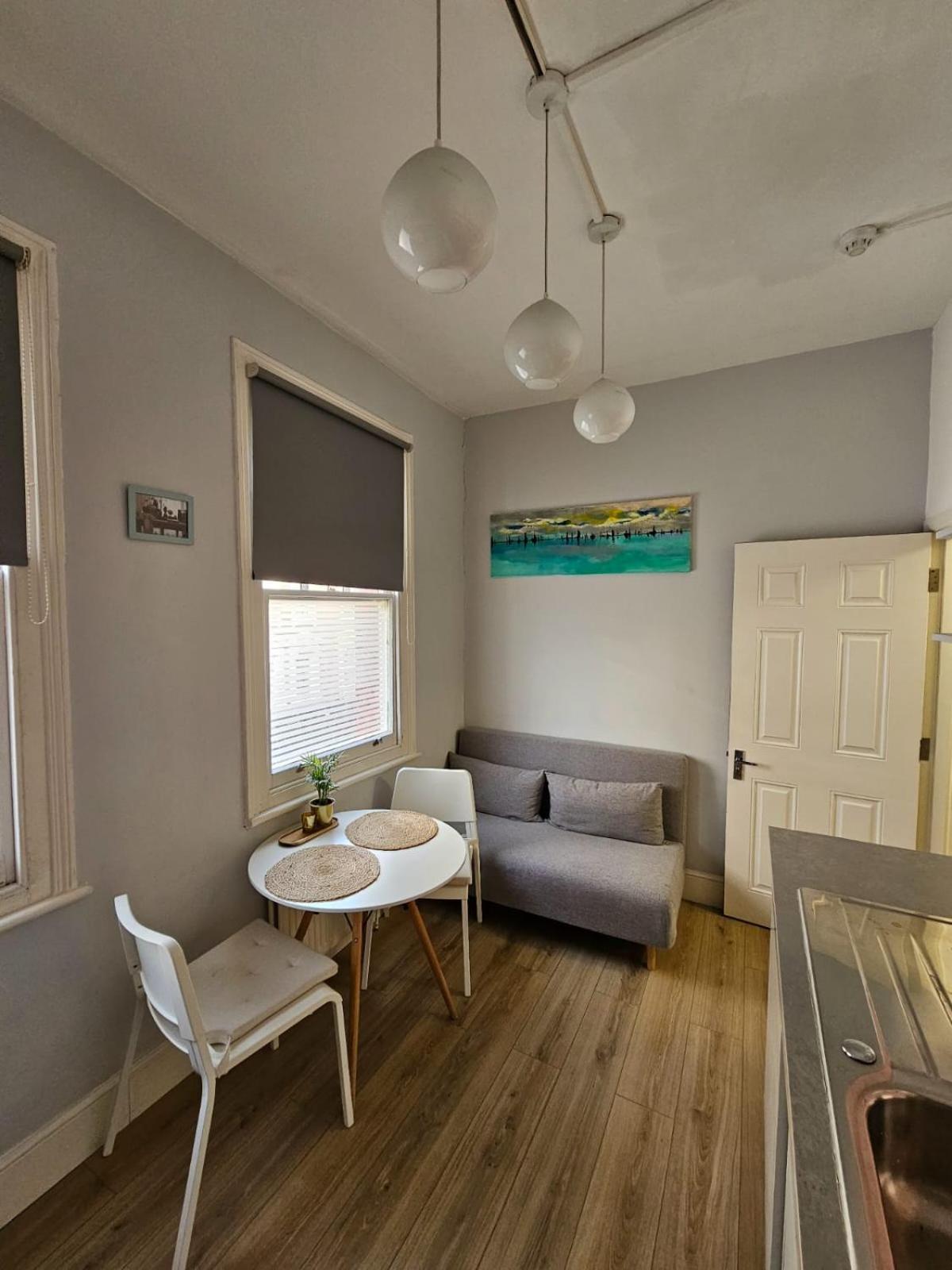 לונדון Beautiful And Spacious Flat מראה חיצוני תמונה
